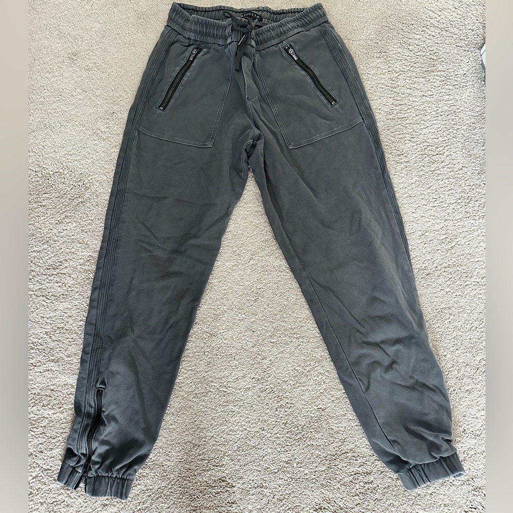 Athleta jogger pants
